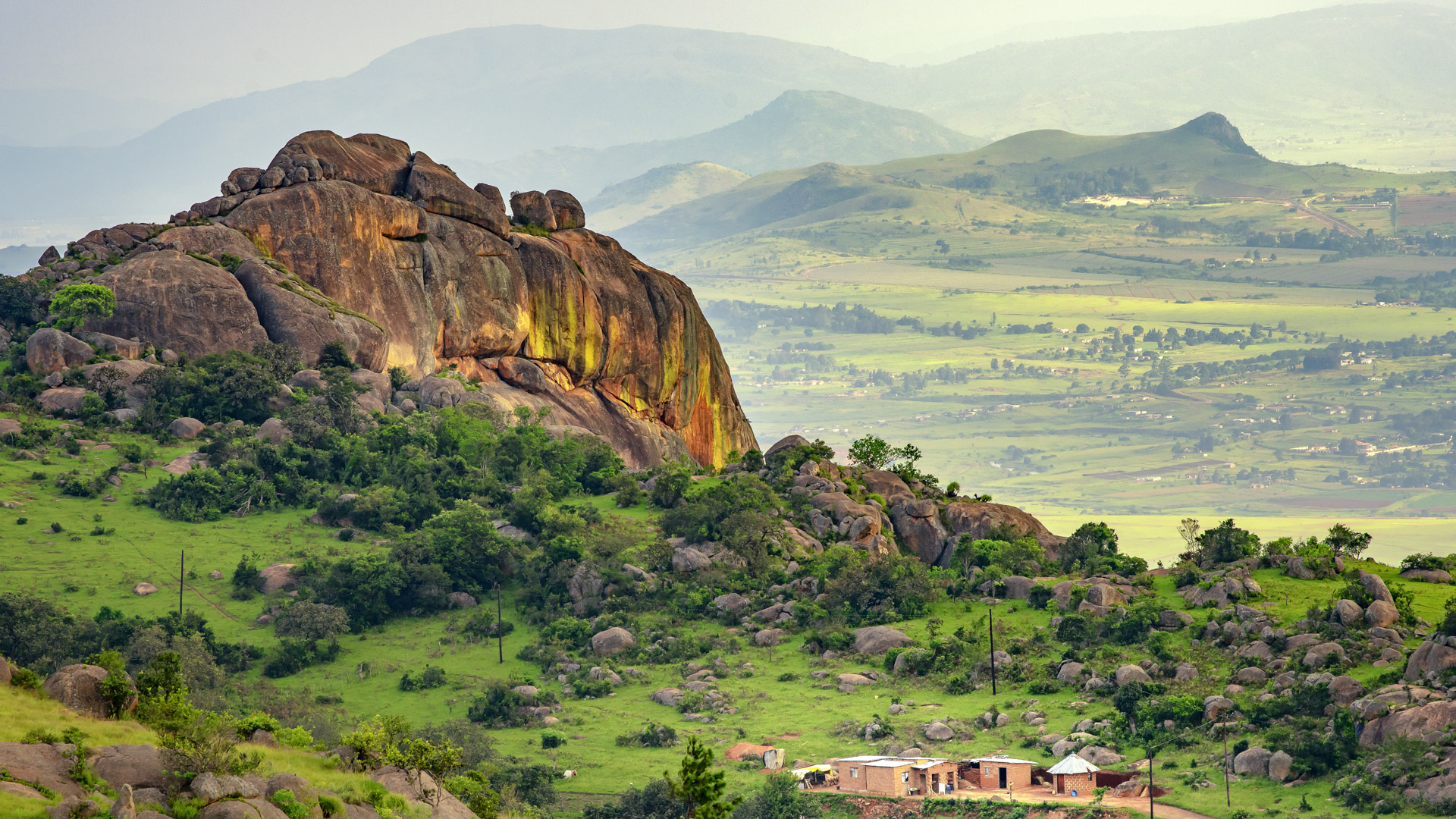 Ezulwinidalen grönskar i Eswatini som förr hette Swaziland